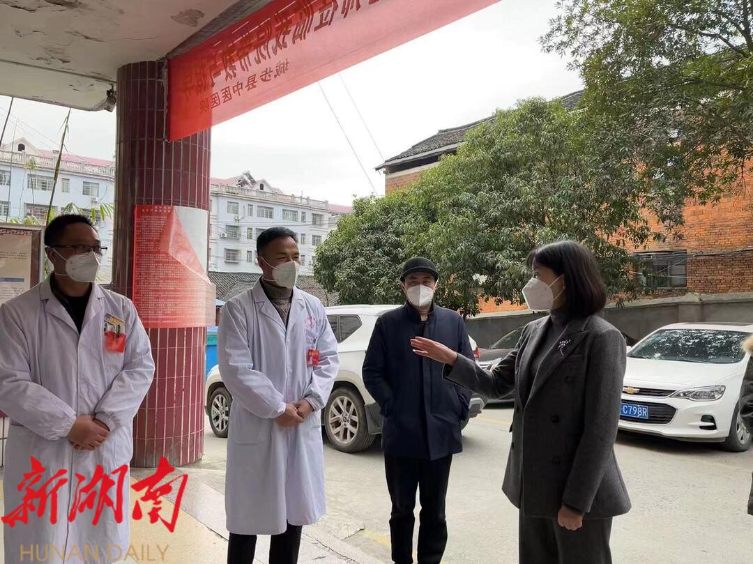 王慧敏走访慰问援外抗疫医务人员、高层次人才及退役军人_邵阳头条网